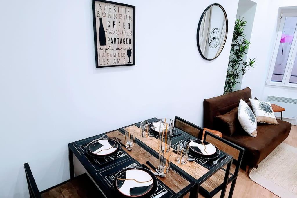 גראס 7 Couchages Aux Portes Des Celebres Parfumeries Wifi מראה חיצוני תמונה